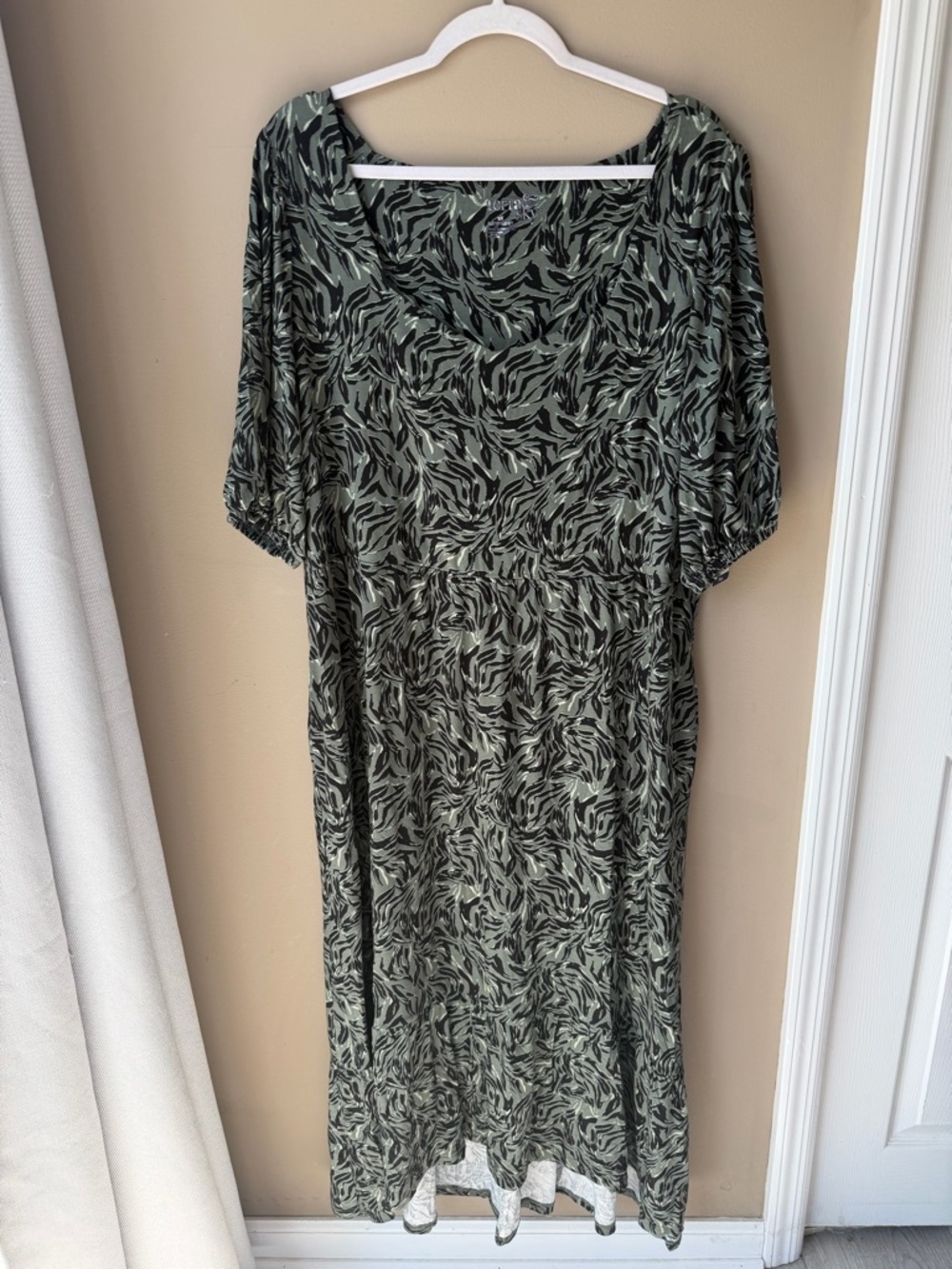 Flowy Maxi Dress